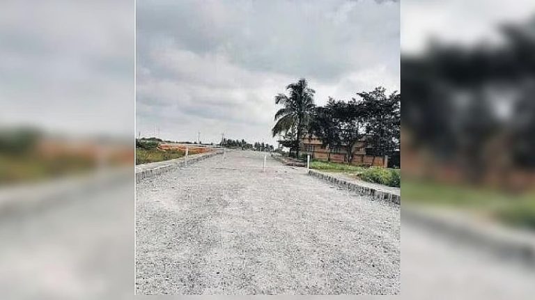 kannadaprabha_2025-12-01_7to8tdx1_TNIEimport20221230originalKempegowdaLayout